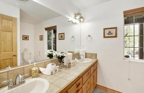 Whispering Forest Casa | Lookout Lodge #2128