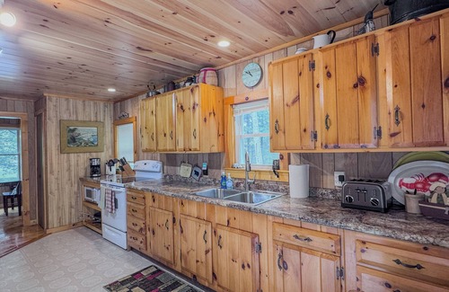 Cherryfield Casa | Loon Cove Cabin en el lago Spring River
