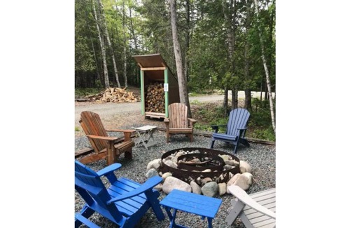 Salsbury Cove Alquiler De RV | Loon Tent, Woods of Eden Glampground, Acadia.
