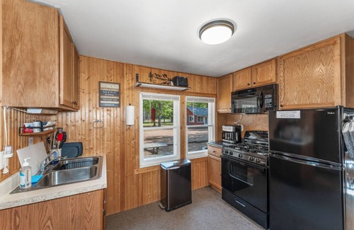 St Germain Cabina | Loons Landing Legacy