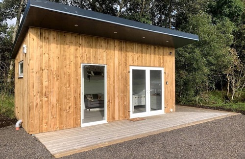 Connel Cabina | Lora Cabin in Connel