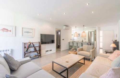 Puerto de Pollensa Apartamento | Lord Jim Pinewalk Apartment
