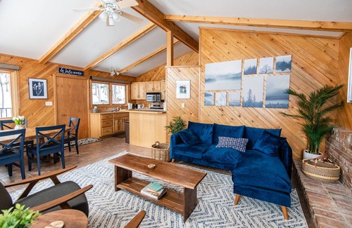 Helena Cabina | Lorelei Creek Cabin at Canyon Ferry Lake