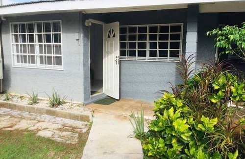 Crown Point Cabaña | Lorna Cottage Sandy Point
