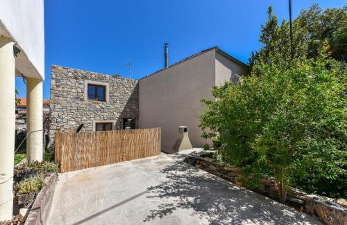 Municipality of Posedarje Casa | Loro Sauna & Jacuzzi Escape