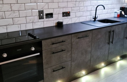 Cookstown Apartamento | Lorraine's Loft - Hot Tub Get Away. Stunning countryside Views!