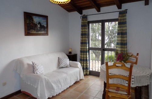 Gaucín Casa | Los algarrobos