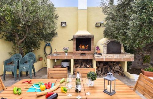 Ingenio Villa | Los Algodones Cottage with Pool