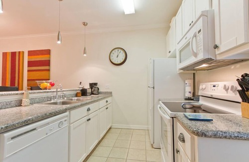 South Padre Island Condominio | Los Cabos III Condominiums by Cheap Getaway