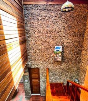 Calima Chalet De Esquí | Los de Arriba Hotel Cabaña familiar con piscina en Calima