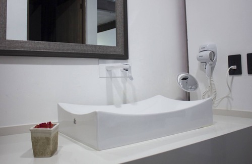 Tlaquiltenango Hotel | Los Laureles Hotel & Centro de Convenciones