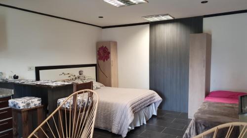 Veintiocho de Noviembre Apartamento | Los Manzanares, monoambiente
