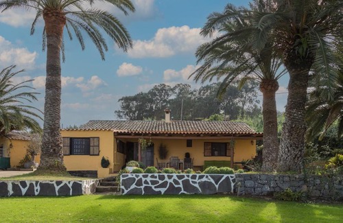 Santa Maria de Guia de Gran Canaria Casa | Los Paredones Farm - Private Pool - Garden