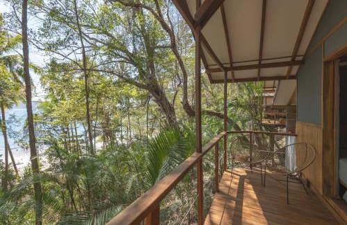 Paquera Hotel | Los Vivos Beachfront Experience