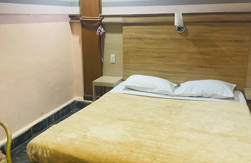 Berastagi Hotel | Losmen and Cafe Sibayak