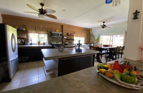 Cuyamel Casa | Itzayana Estate…Lost in Paradise!