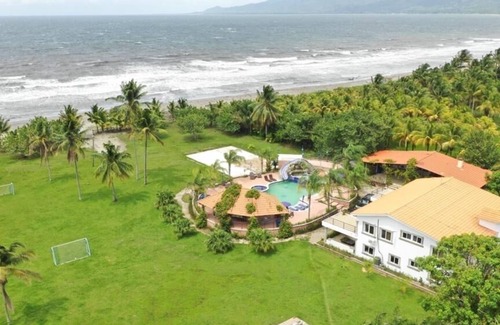 Cuyamel Casa | Itzayana Estate…Lost in Paradise!
