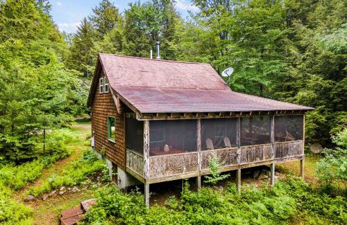 Schroon Lake Casa | Lost Pond Cabin