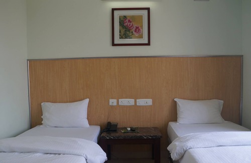 Medavakkam Hotel | Lotels Hotel