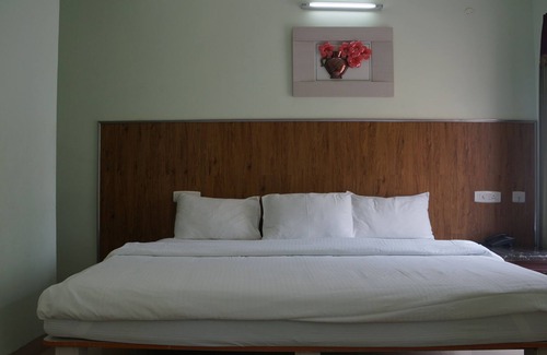 Medavakkam Hotel | Lotels Hotel