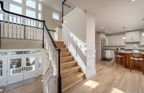 Long Neck Casa | Lots of living space in this single family home in The Peninsula