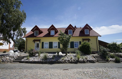 Neddesitz Apartamento | Lots of nature and idyllic surroundings - Holiday home Honigtopf FeWo Märchenwald