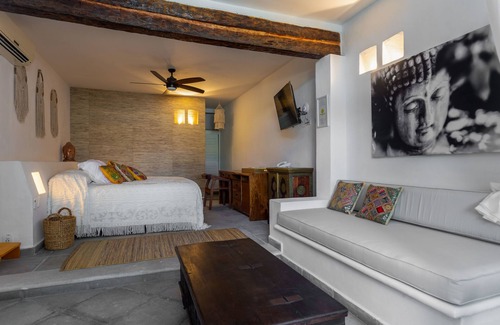 Centro - Supmza 001 Hotel | Lotus Beach Hotel - Adults Only