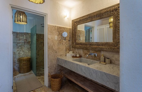 Centro - Supmza 001 Hotel | Lotus Beach Hotel - Adults Only