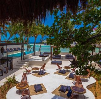 Centro - Supmza 001 Hotel | Lotus Beach Hotel - Adults Only
