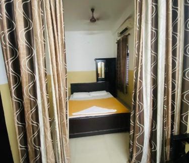 Angadipuram Hotel | Lotus Grand Residency