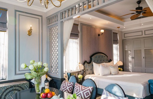 Thanh Thuy Hotel | Lotus Hotel - Vuon vua