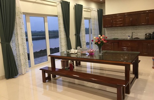 Huyen Kien Thuy Otro | Lotus House con una hermosa vista del campo de arroz