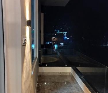 Mohal Casa | Lotus Inn River View