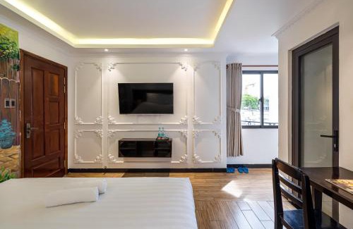 Binh Thanh Hotel | Lotus Laverne Hotel