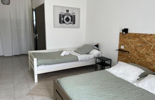 Eyguieres Hotel | Lou Castellas