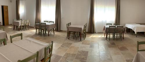 Eyguieres Hotel | Lou Castellas
