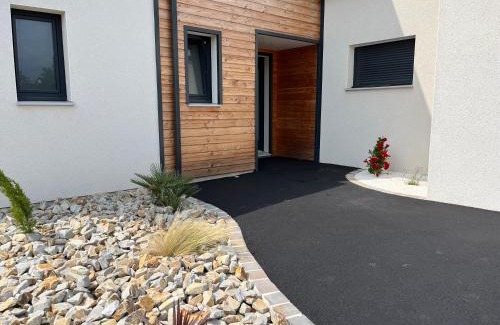 Saint-Pavace Casa | Loue étage