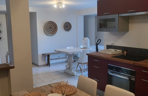 Saint-Paul-en-Foret Villa | Loue Chambre