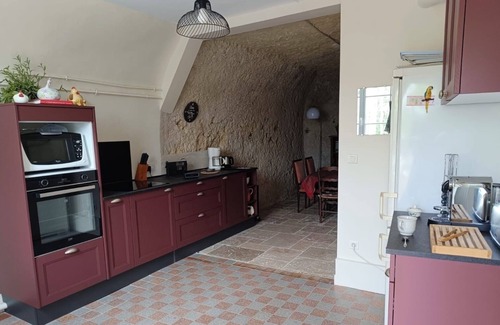 Nazelles-Negron Casa | Loue Maison au Coeur des Châteaux de la Loire, Semi-troglodyte, Piscine