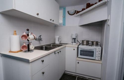 Platis Gialos Apartamento | Loukas and Margarita's house