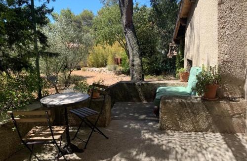 Quartier des Espesses Casa | Loumaset-agréable petite maison-garrigues de Nîmes