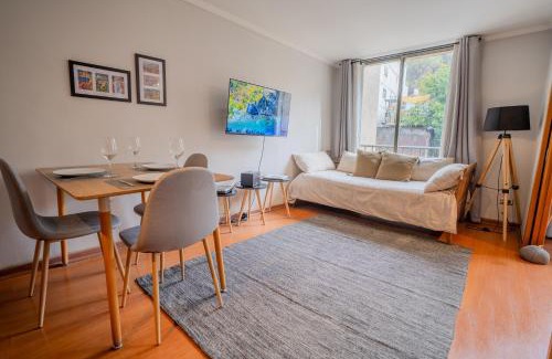 Lastarria Apartamento | Lounge Lastarria - Wifi, 2 beds, Equiped Kitchen