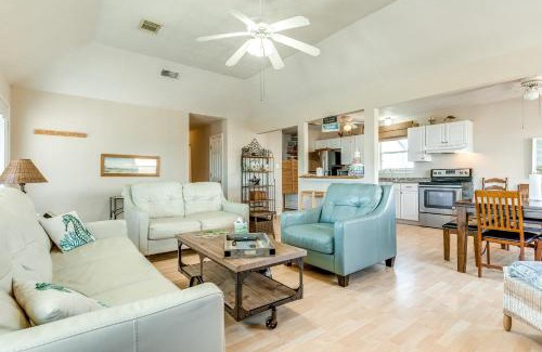 Galveston Casa | Lounging by the Sea