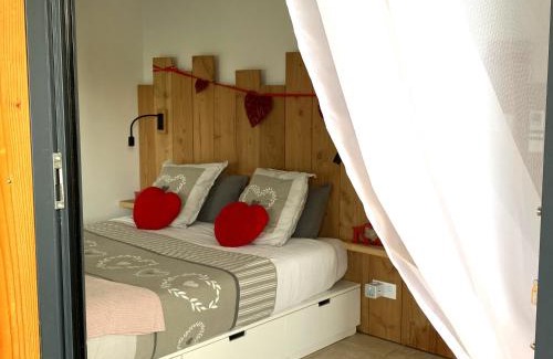 Le Fleix Cabina | LOVE AND BULLES