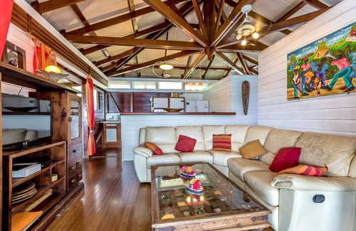 Tartane Villa | Favorito, todo en madera, 4 dormitorios, 5 baños, 180 ° mágicas vistas al mar, jacuzzi,