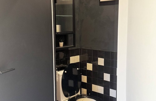 Doue-la-Fontaine Apartamento | Love getaway with outdoor spa
