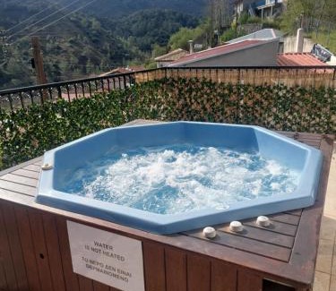 Treis Elies Casa | Love Holiday Suite 2