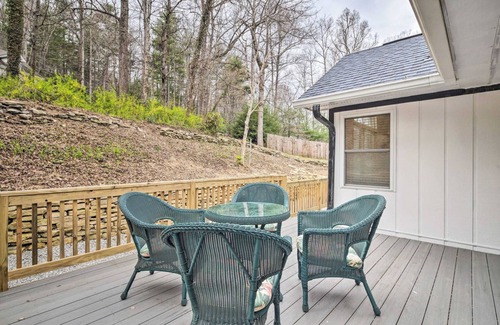 Laurel Park Casa | LOVE.LAUGH.LIVE-IN LAUREL PARK! {2 living spaces}