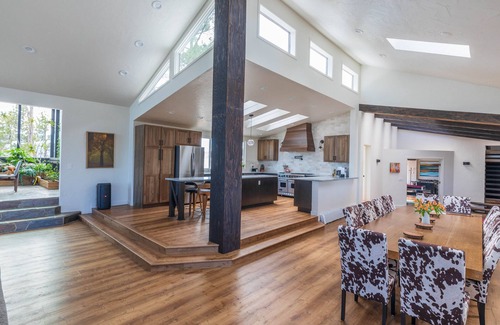 Golden Gate Canyon Cabina | LoVE Ranch, Stunning Mountain/City Views,10 Acres, Near Golden/Red Rocks/Denver