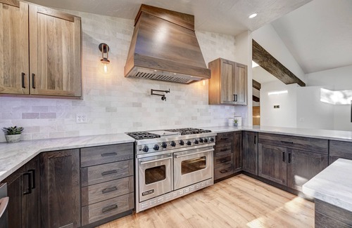 Golden Gate Canyon Cabina | LoVE Ranch, Stunning Mountain/City Views,10 Acres, Near Golden/Red Rocks/Denver